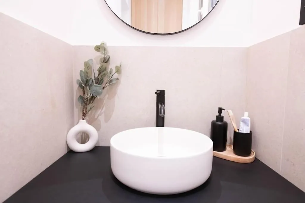 We Parisian The Latin Quarter Cozy Apartman *